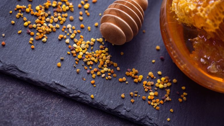 How Much Bee Pollen for Allergies: Optimal Dosage Revealed!